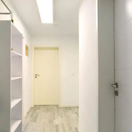 Апартаменты Modern Neuburg 6 - New Нойбург-ан-дер-Донау